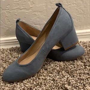 Gray/blue heels